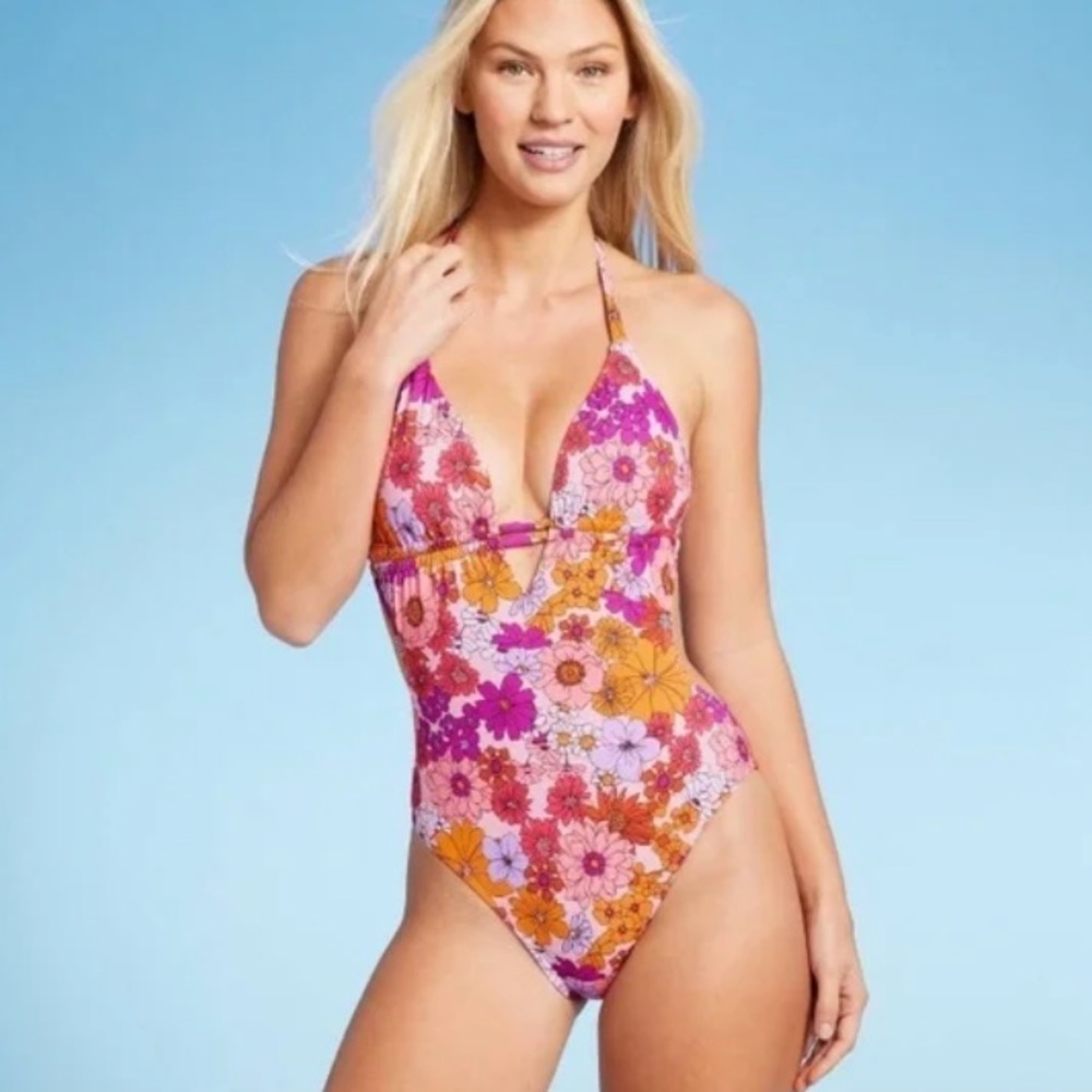 Shade and Shore NWT backless floral print bathing suit